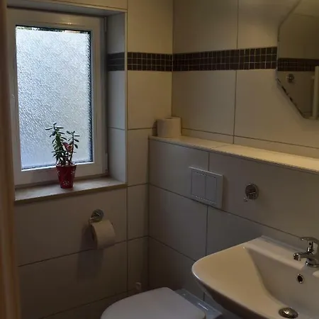 Apartment Seebachstr. *